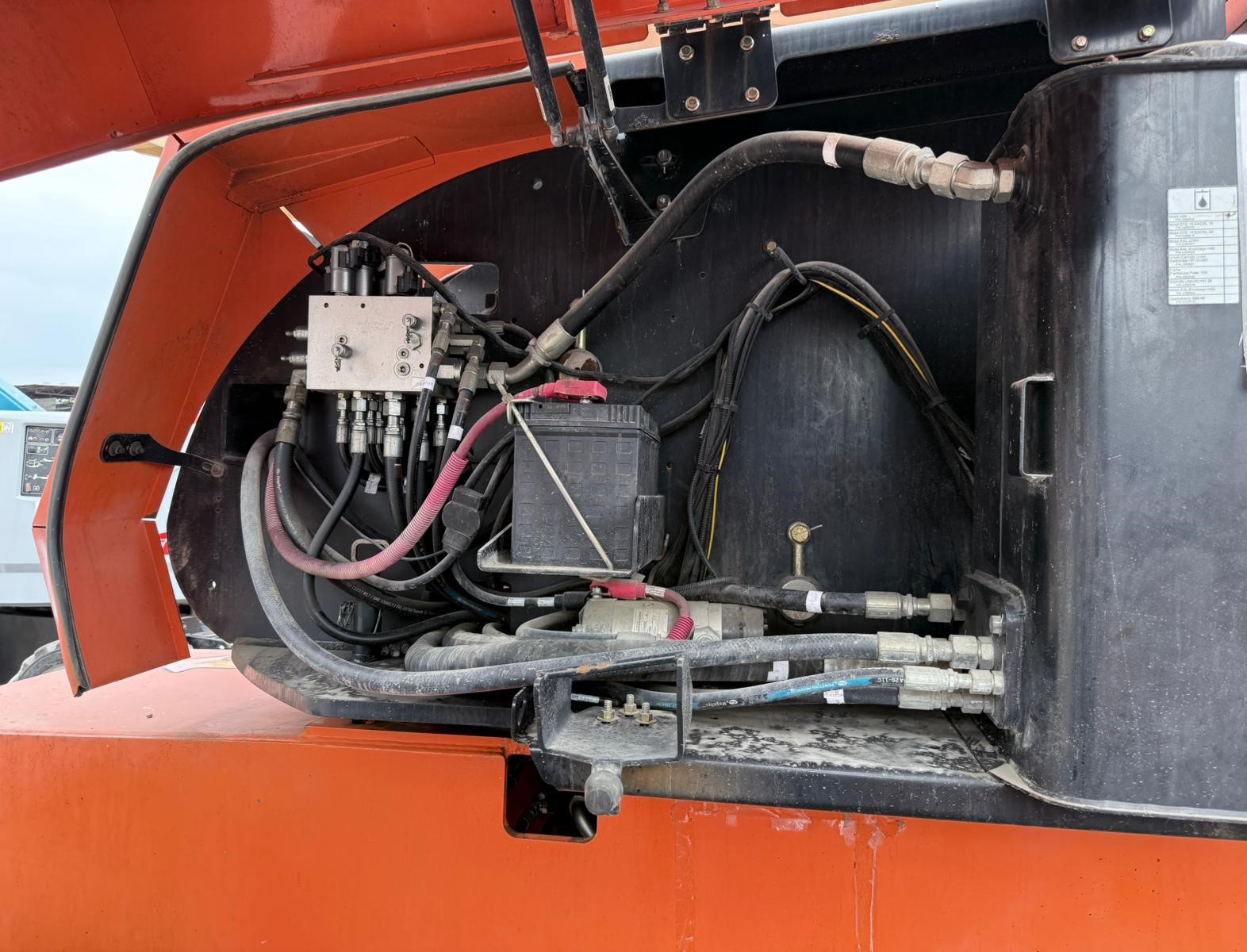 Telescopic Boom Lift - View 2